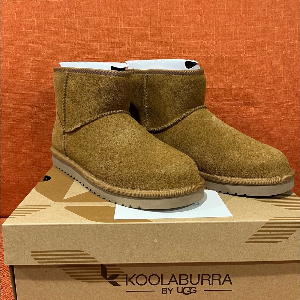 Koolaburra Koola Mini II Chestnut Suede Boots - Picture 11 of 12
